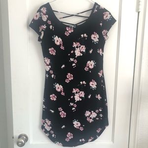 ☀️5/$25☀️ Black Floral NOBO dress